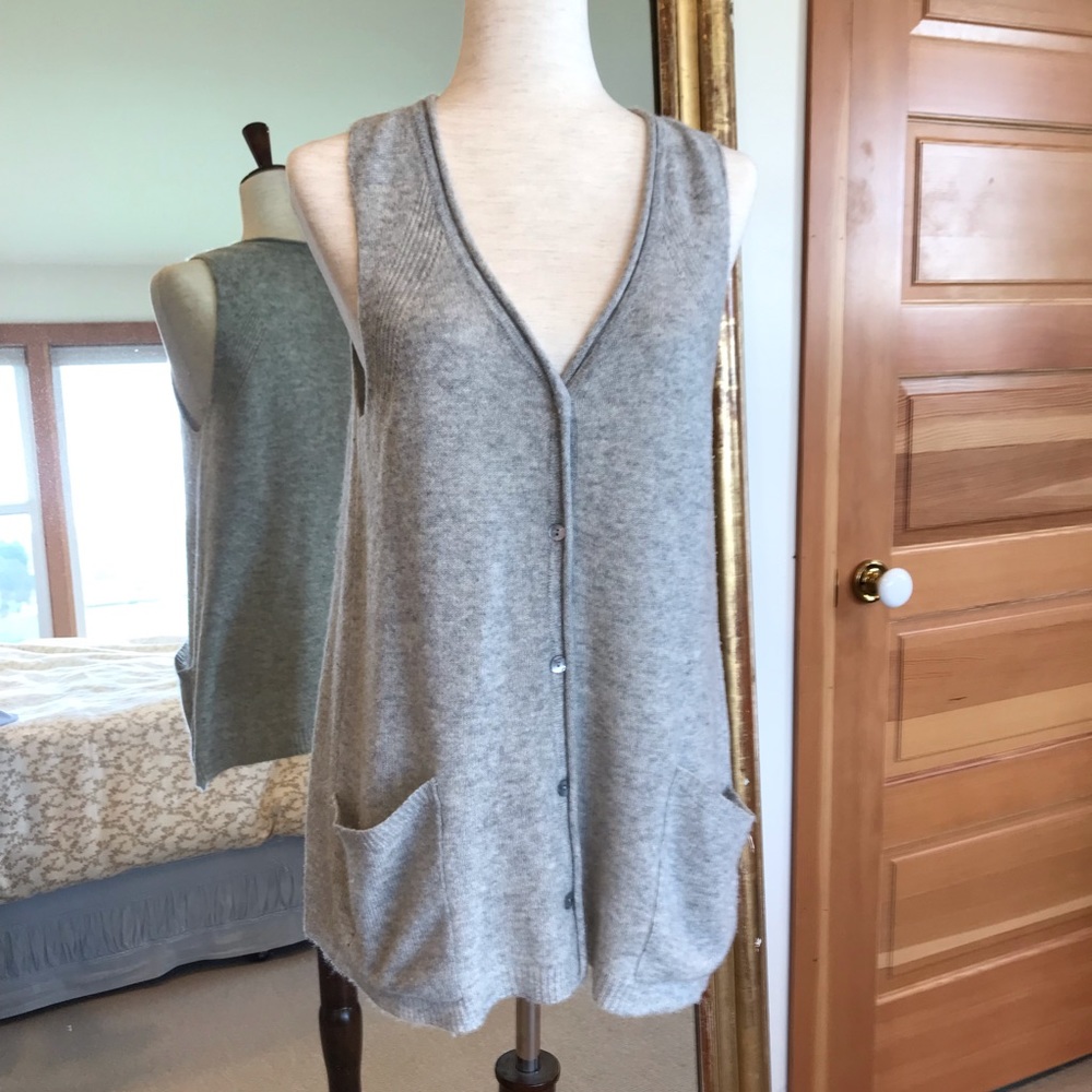 ❌SOLD Margaret O’Leary | Cashmere Cardigan Sleeveless